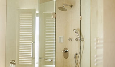 シャワーブース